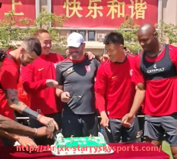 星空体育-世俱杯历届比赛控球率排行榜及球队表现深度解析