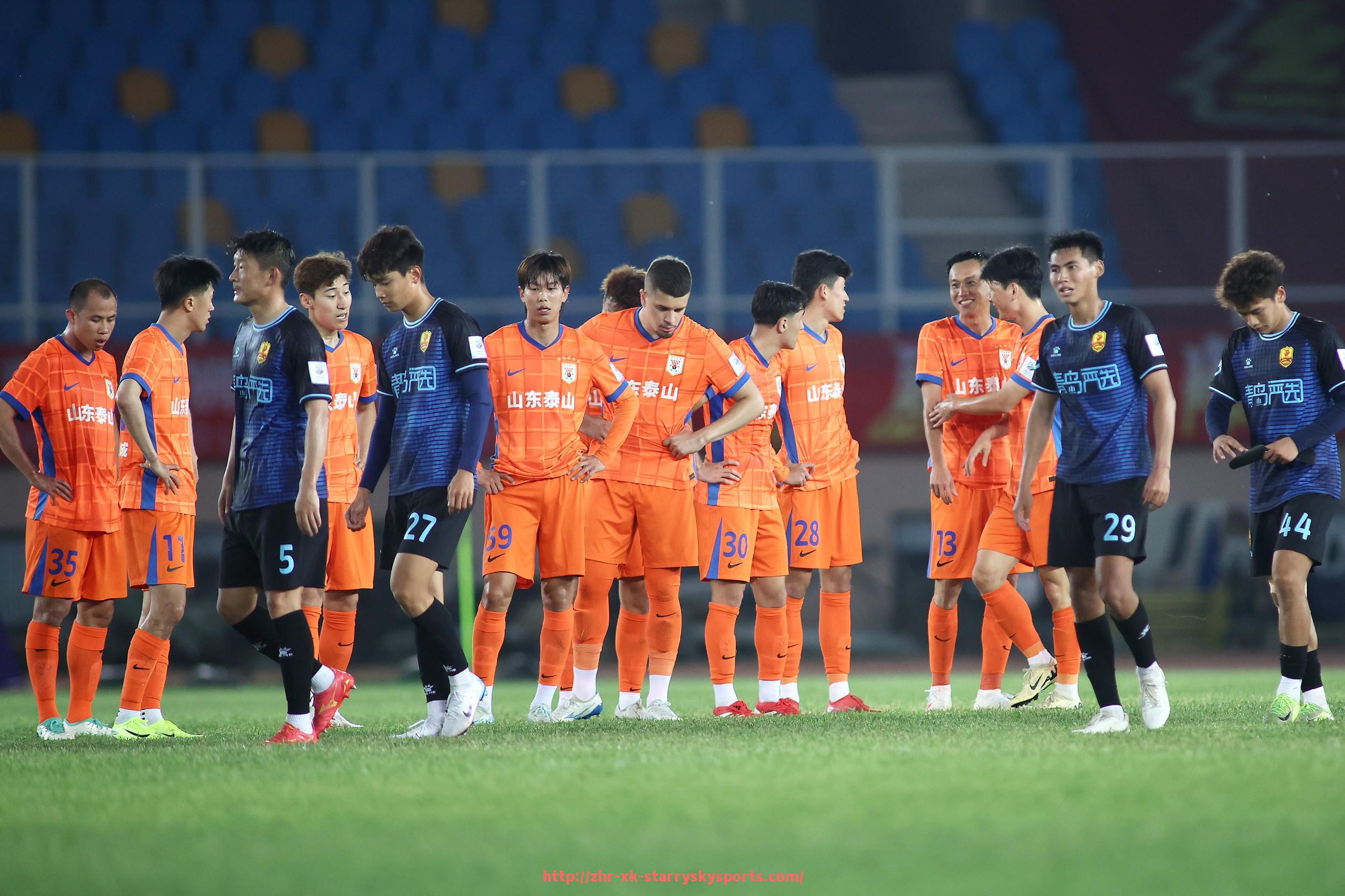 星空体育-世俱杯替补席指挥行为观察与战术执行效率分析